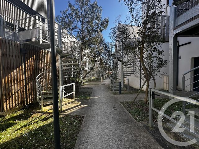 Appartement Duplex &agrave; louer - 2 pi&egrave;ces - 44,20 m2 - Le Taillan Medoc - 33 - AQUITAINE