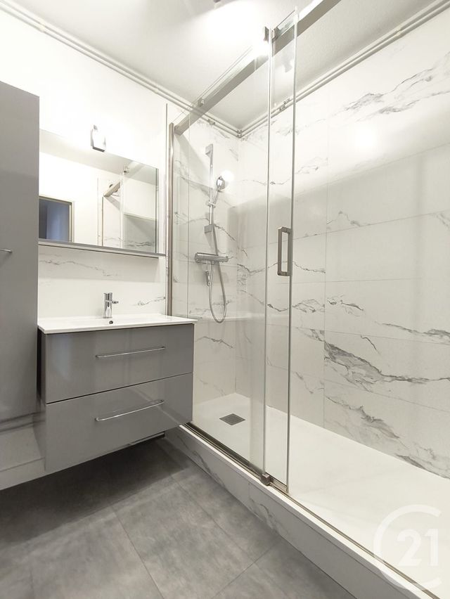 Appartement T3 &agrave; louer - 3 pi&egrave;ces - 63,90 m2 - Bordeaux - 33 - AQUITAINE