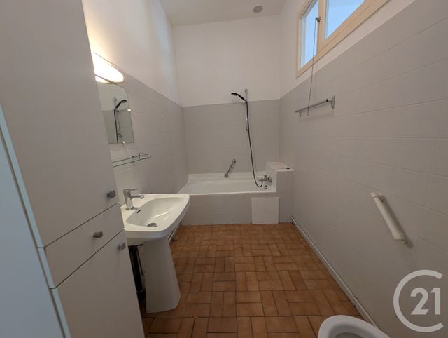 Maison &agrave; louer - 2 pi&egrave;ces - 52,57 m2 - St Medard En Jalles - 33 - AQUITAINE