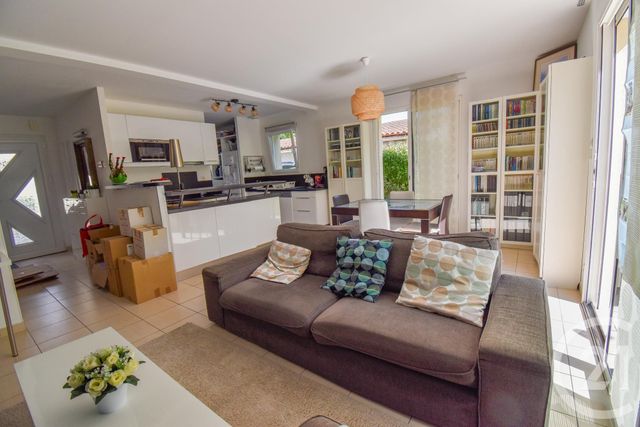 Maison &agrave; louer - 4 pi&egrave;ces - 83,68 m2 - St Medard En Jalles - 33 - AQUITAINE