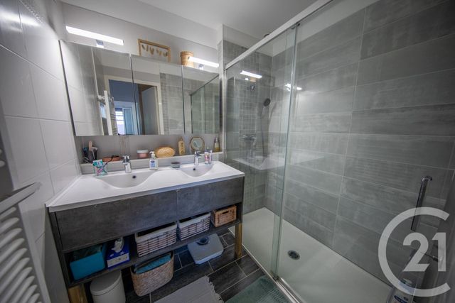Maison &agrave; louer - 5 pi&egrave;ces - 101,90 m2 - St Medard En Jalles - 33 - AQUITAINE