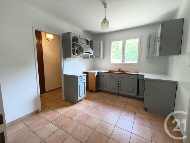 Maison &agrave; louer - 5 pi&egrave;ces - 90,46 m2 - St Medard En Jalles - 33 - AQUITAINE