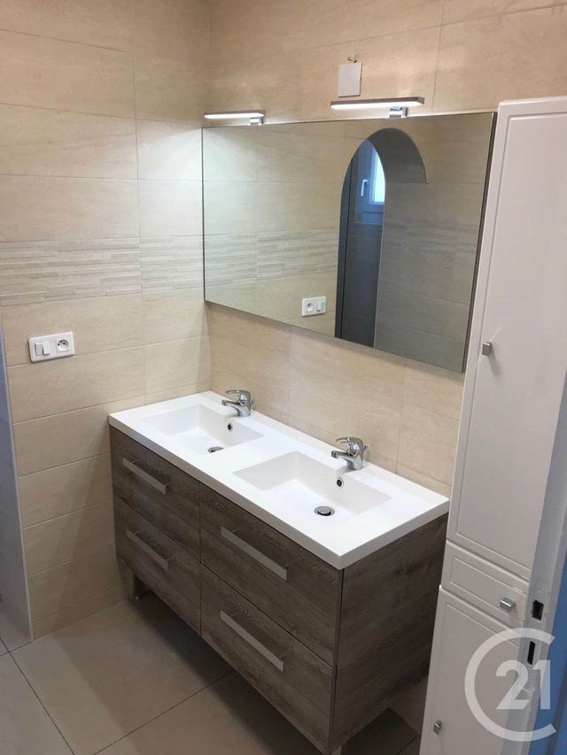 Appartement T5 &agrave; louer - 5 pi&egrave;ces - 78,51 m2 - Bordeaux - 33 - AQUITAINE