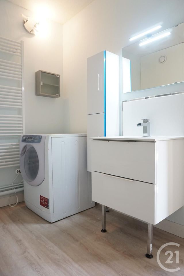 Appartement T3 &agrave; louer - 3 pi&egrave;ces - 51,43 m2 - Bordeaux - 33 - AQUITAINE