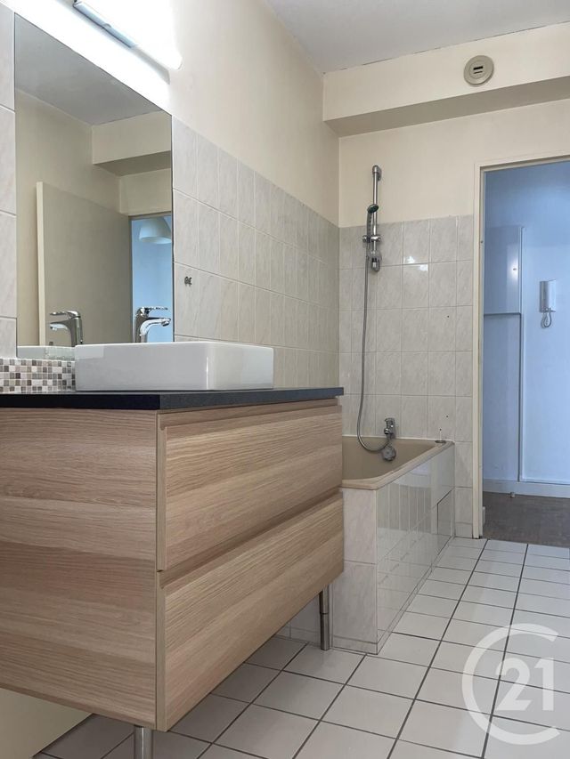 Appartement Studio &agrave; louer - 1 pi&egrave;ce - 46,17 m2 - Bordeaux - 33 - AQUITAINE