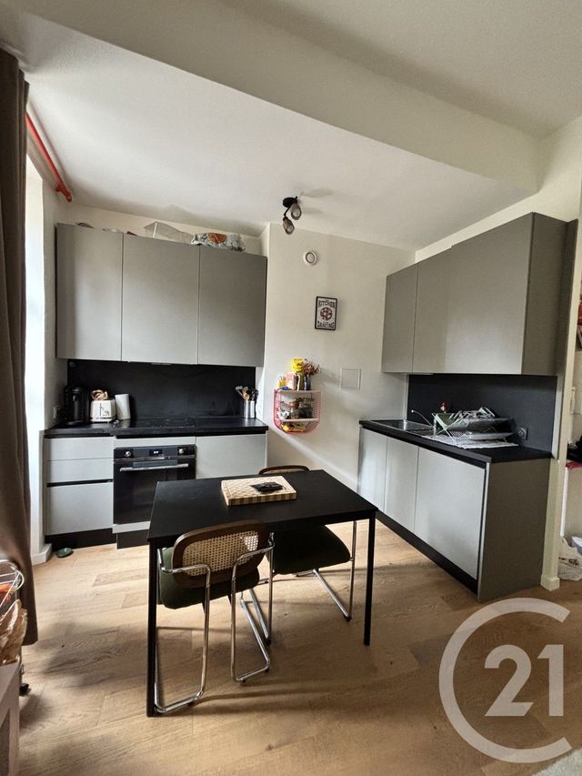 Appartement T3 &agrave; louer - 3 pi&egrave;ces - 42,60 m2 - Bordeaux - 33 - AQUITAINE