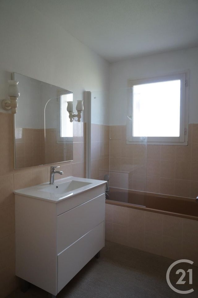 Maison &agrave; louer - 3 pi&egrave;ces - 84,70 m2 - Eysines - 33 - AQUITAINE