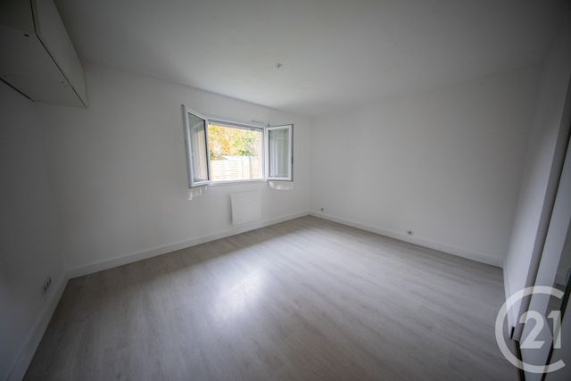 Maison &agrave; louer - 3 pi&egrave;ces - 64,05 m2 - St Medard En Jalles - 33 - AQUITAINE