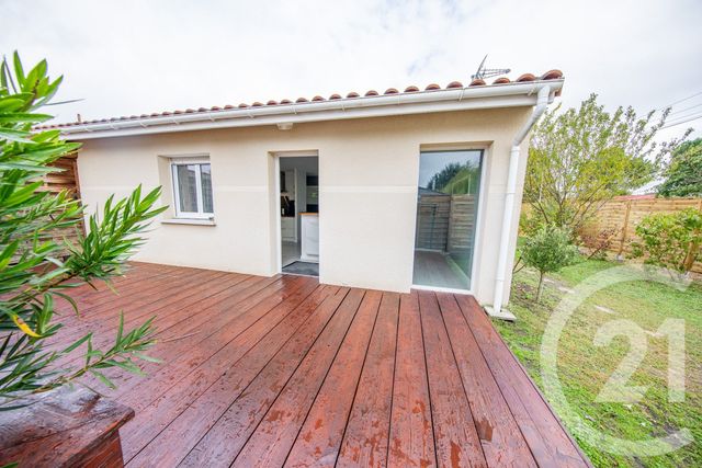 Maison &agrave; louer - 3 pi&egrave;ces - 64,05 m2 - St Medard En Jalles - 33 - AQUITAINE
