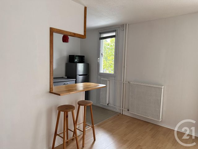 Appartement Studio &agrave; louer - 1 pi&egrave;ce - 30,12 m2 - Gradignan - 33 - AQUITAINE