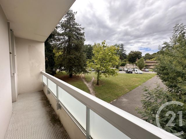 Appartement Studio &agrave; louer - 1 pi&egrave;ce - 30,12 m2 - Gradignan - 33 - AQUITAINE