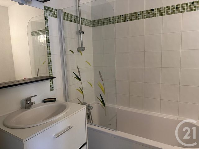 Appartement Studio &agrave; louer - 1 pi&egrave;ce - 30,12 m2 - Gradignan - 33 - AQUITAINE