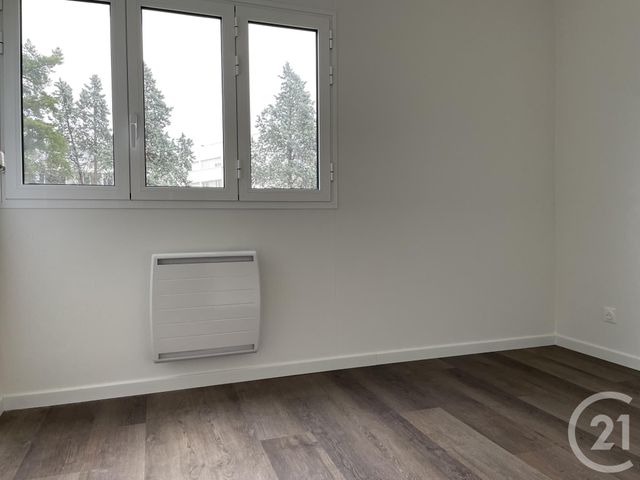 Appartement F4 &agrave; louer - 4 pi&egrave;ces - 65,82 m2 - Bordeaux - 33 - AQUITAINE