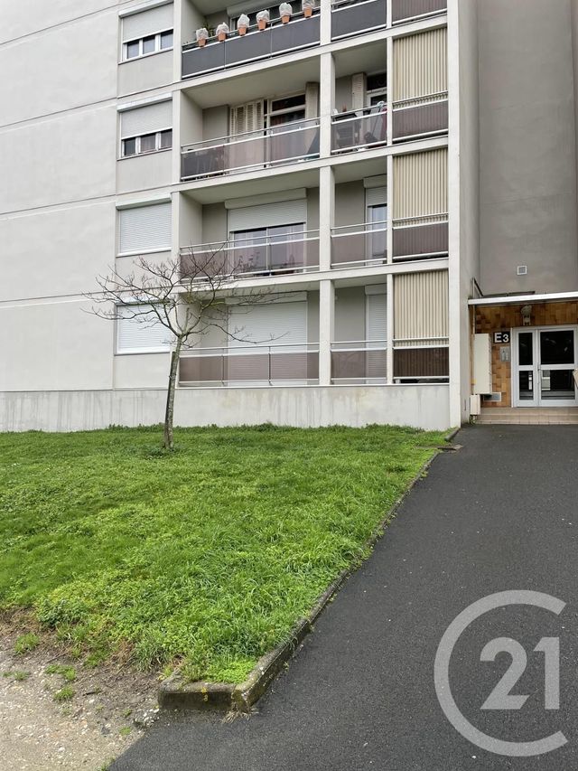 Appartement F4 &agrave; louer - 4 pi&egrave;ces - 65,82 m2 - Bordeaux - 33 - AQUITAINE