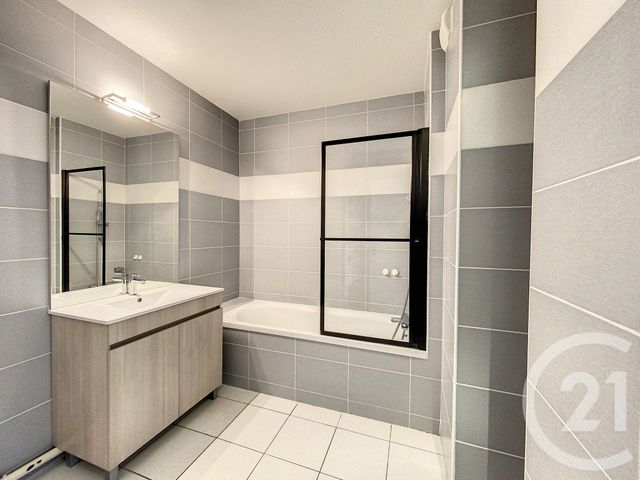 Appartement T3 &agrave; louer - 3 pi&egrave;ces - 65 m2 - Bruges - 33 - AQUITAINE