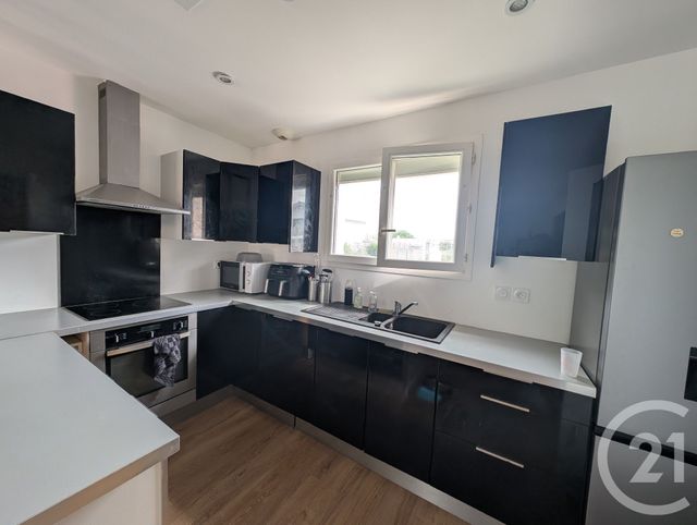 Maison &agrave; louer - 4 pi&egrave;ces - 73 m2 - St Medard En Jalles - 33 - AQUITAINE