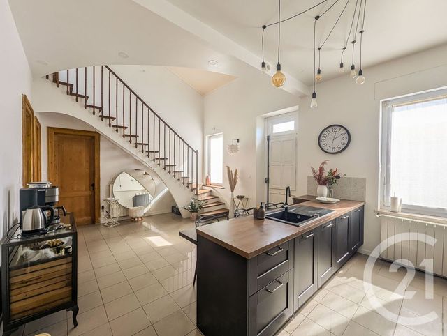 Maison &agrave; louer - 4 pi&egrave;ces - 182,17 m2 - Brach - 33 - AQUITAINE