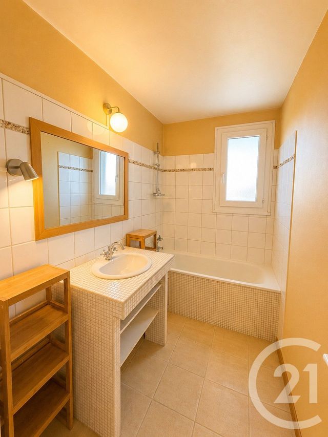 Appartement T3 &agrave; louer - 3 pi&egrave;ces - 69 m2 - Bordeaux - 33 - AQUITAINE
