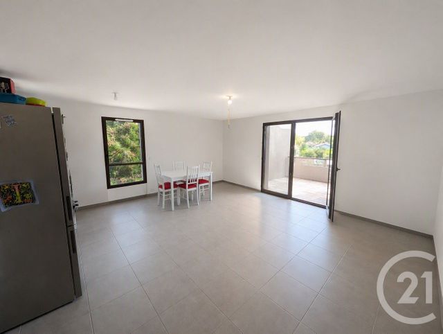 Appartement T3 &agrave; louer - 3 pi&egrave;ces - 64,07 m2 - St Medard En Jalles - 33 - AQUITAINE