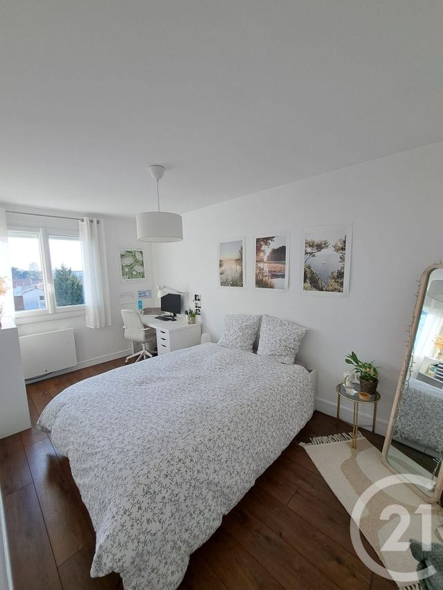Appartement T4 &agrave; louer - 4 pi&egrave;ces - 87,96 m2 - St Medard En Jalles - 33 - AQUITAINE