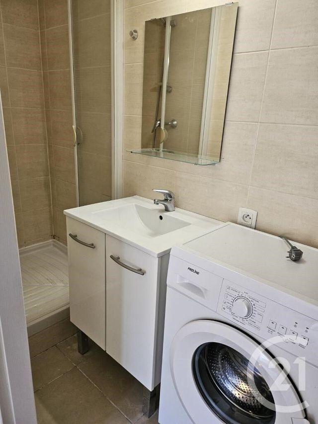 Appartement T1 &agrave; louer - 1 pi&egrave;ce - 12,19 m2 - St Medard En Jalles - 33 - AQUITAINE