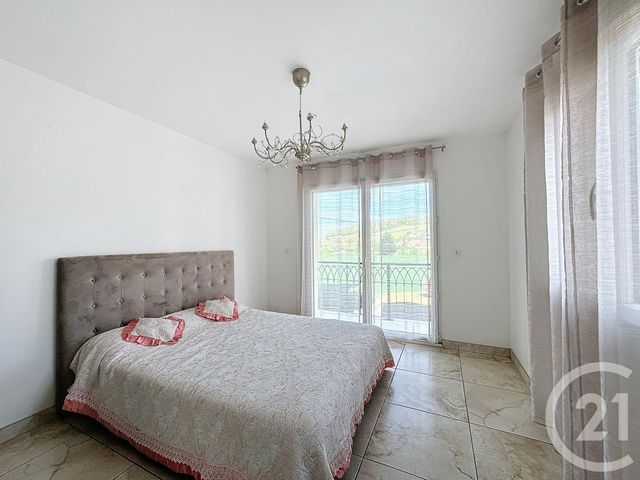 Maison à vendre - 7 pièces - 246 m2 - Epone - 78 - ILE-DE-FRANCE