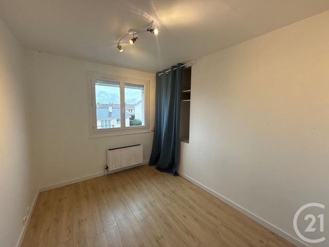 Maison &agrave; louer - 5 pi&egrave;ces - 73,35 m2 - Ecquevilly - 78 - ILE-DE-FRANCE