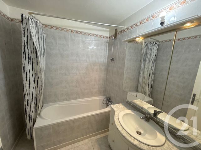 Appartement F4 &agrave; vendre - 4 pi&egrave;ces - 74,35 m2 - Aubergenville - 78 - ILE-DE-FRANCE