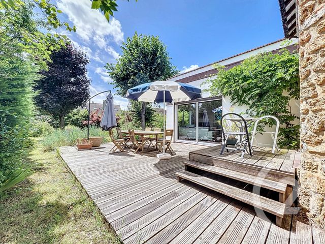 Maison à vendre - 7 pièces - 150 m2 - Aubergenville - 78 - ILE-DE-FRANCE