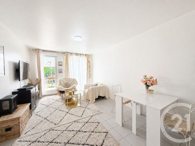 Appartement F4 &agrave; vendre - 4 pi&egrave;ces - 76 m2 - Ecquevilly - 78 - ILE-DE-FRANCE
