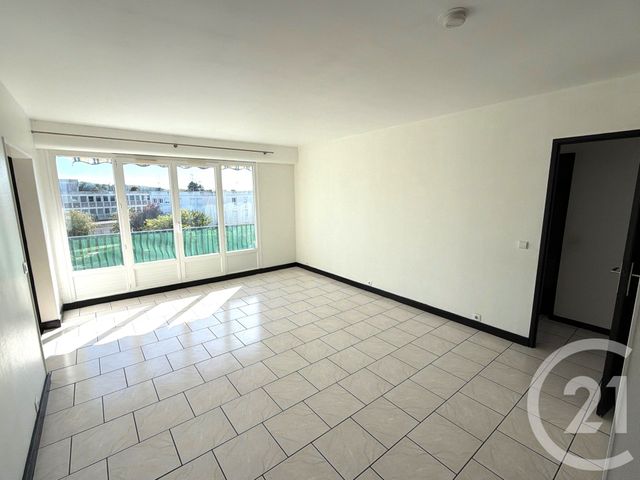 Appartement 4 pièces 85 m² · à Aubergenville · 84,9 m² · 149 000 €