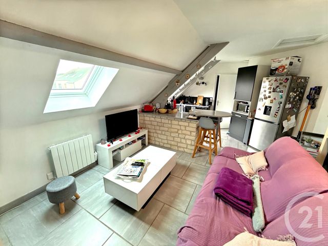 Appartement Studio &agrave; louer - 1 pi&egrave;ce - 29,78 m2 - Ecquevilly - 78 - ILE-DE-FRANCE