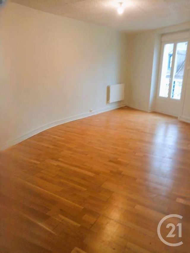 Appartement F3 &agrave; louer - 3 pi&egrave;ces - 82,95 m2 - Gourdon - 46 - MIDI-PYRENEES