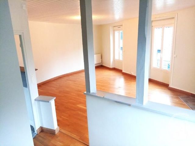 Appartement F3 &agrave; louer - 3 pi&egrave;ces - 82,95 m2 - Gourdon - 46 - MIDI-PYRENEES