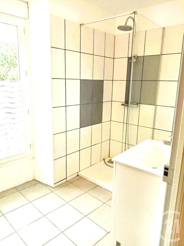 Appartement F3 &agrave; louer - 3 pi&egrave;ces - 82,95 m2 - Gourdon - 46 - MIDI-PYRENEES