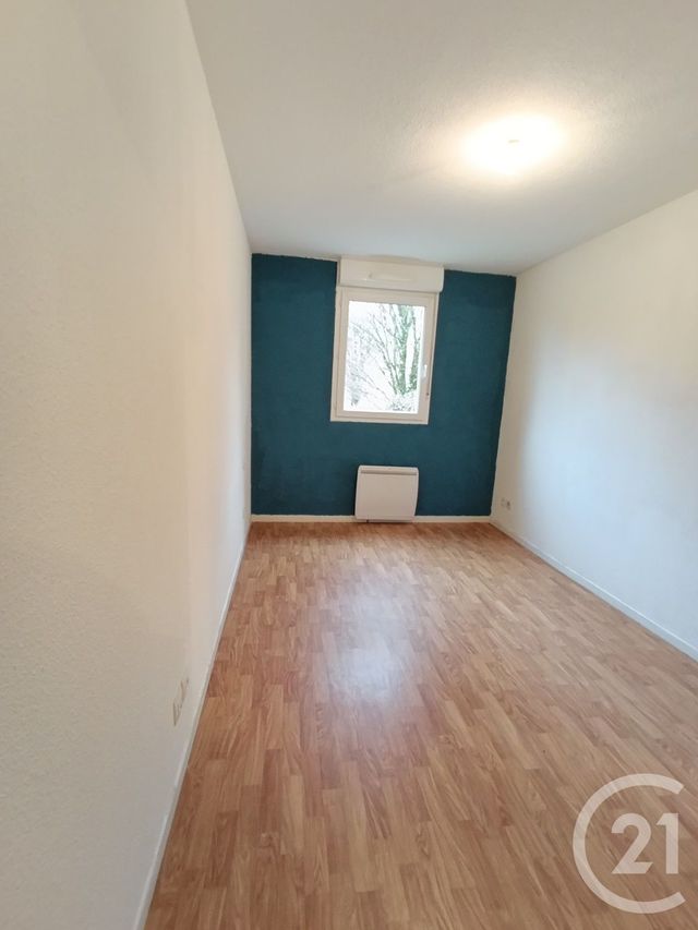 Appartement T2 &agrave; louer - 2 pi&egrave;ces - 42,03 m2 - Gourdon - 46 - MIDI-PYRENEES