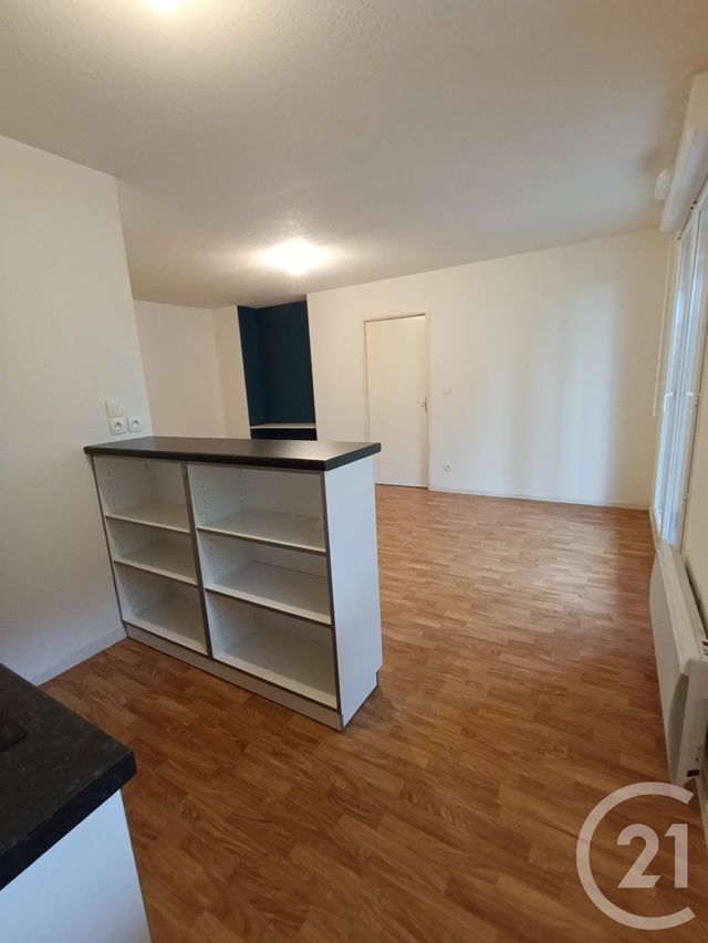 Appartement T2 &agrave; louer - 2 pi&egrave;ces - 42,03 m2 - Gourdon - 46 - MIDI-PYRENEES