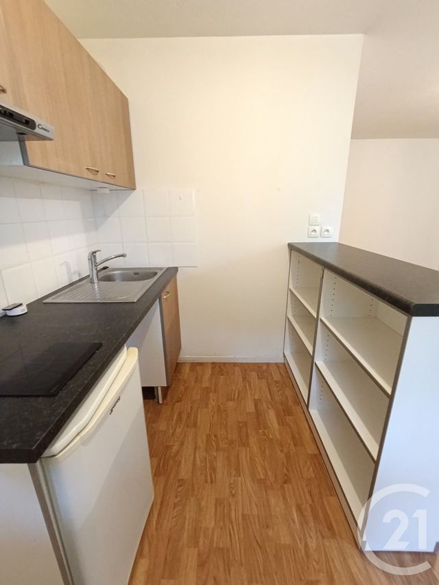 Appartement T2 &agrave; louer - 2 pi&egrave;ces - 42,03 m2 - Gourdon - 46 - MIDI-PYRENEES