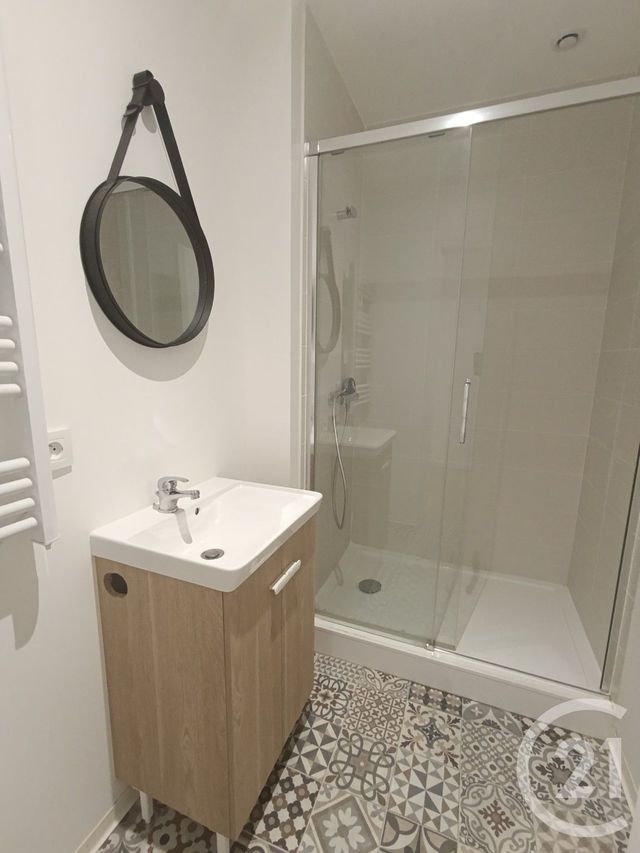 Appartement T3 &agrave; louer - 3 pi&egrave;ces - 40,75 m2 - Gourdon - 46 - MIDI-PYRENEES