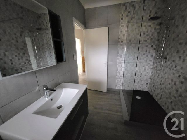 Appartement F4 à louer - 4 pièces - 96,20 m2 - Gourdon - 46 - MIDI-PYRENEES