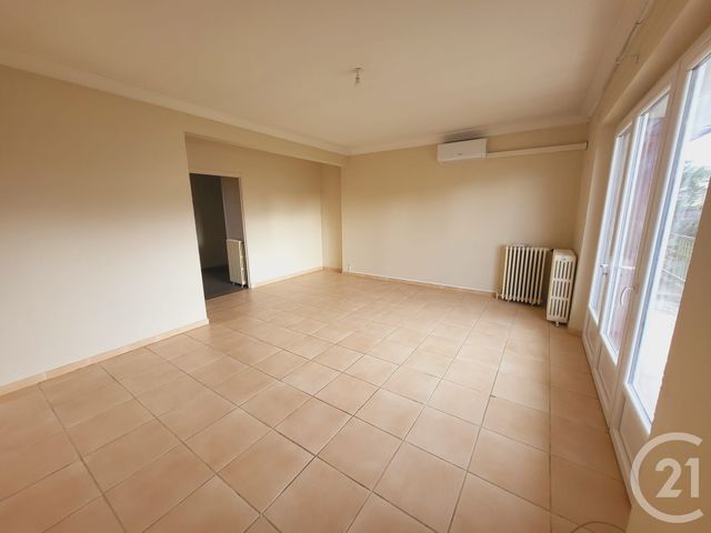 Appartement F4 à louer - 4 pièces - 98,19 m2 - Gourdon - 46 - MIDI-PYRENEES