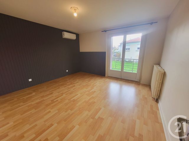 Appartement F4 à louer - 4 pièces - 98,19 m2 - Gourdon - 46 - MIDI-PYRENEES