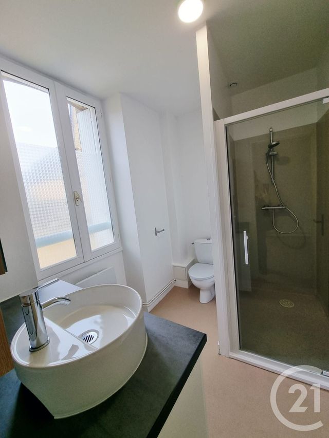 Appartement F2 &agrave; louer - 2 pi&egrave;ces - 38,28 m2 - Gourdon - 46 - MIDI-PYRENEES