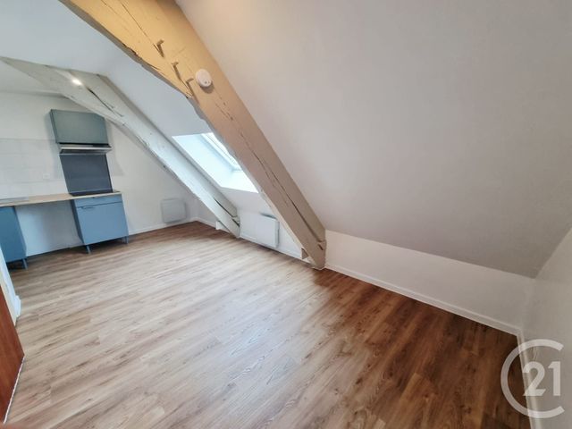 Appartement Studio &agrave; louer - 1 pi&egrave;ce - 12,43 m2 - Gourdon - 46 - MIDI-PYRENEES