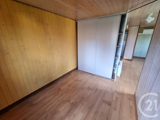 Maison &agrave; louer - 1 pi&egrave;ce - 27,47 m2 - Gourdon - 46 - MIDI-PYRENEES