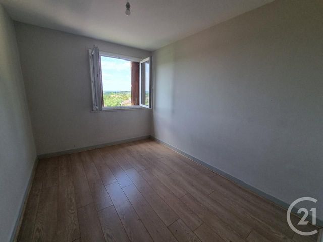 Appartement F3 &agrave; louer - 3 pi&egrave;ces - 64,13 m2 - Gourdon - 46 - MIDI-PYRENEES
