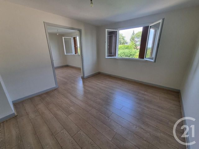 Appartement F3 &agrave; louer - 3 pi&egrave;ces - 64,13 m2 - Gourdon - 46 - MIDI-PYRENEES