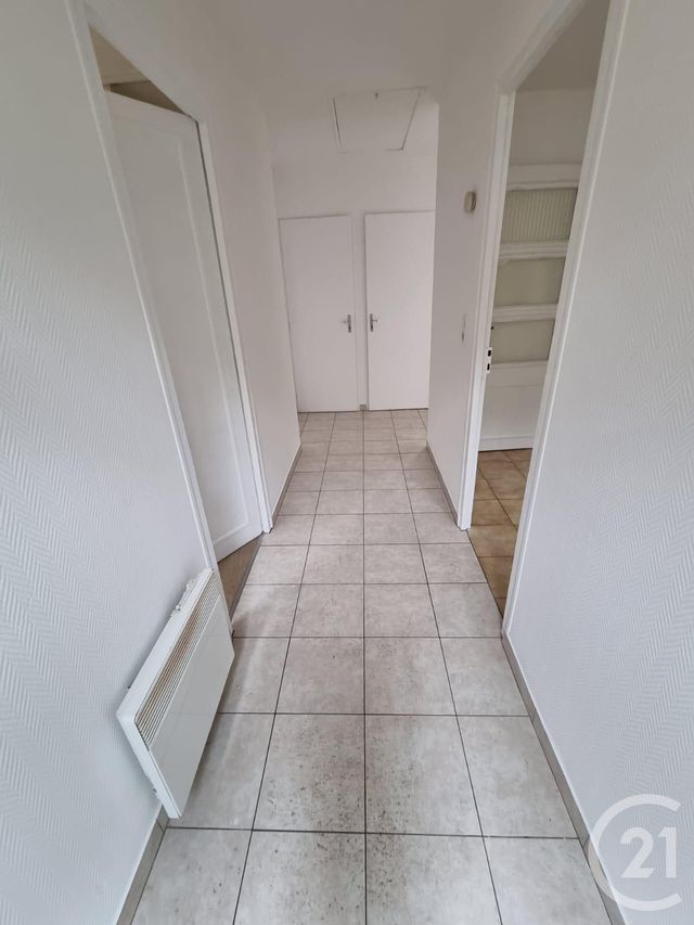 Appartement F3 &agrave; louer - 3 pi&egrave;ces - 51,68 m2 - Gourdon - 46 - MIDI-PYRENEES