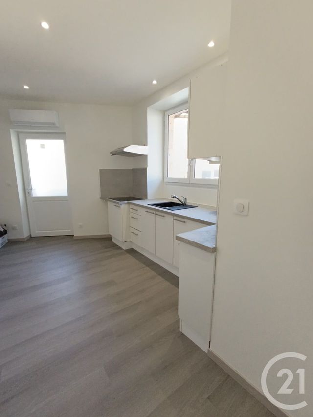 Appartement Studio &agrave; louer - 1 pi&egrave;ce - 38,11 m2 - Gourdon - 46 - MIDI-PYRENEES