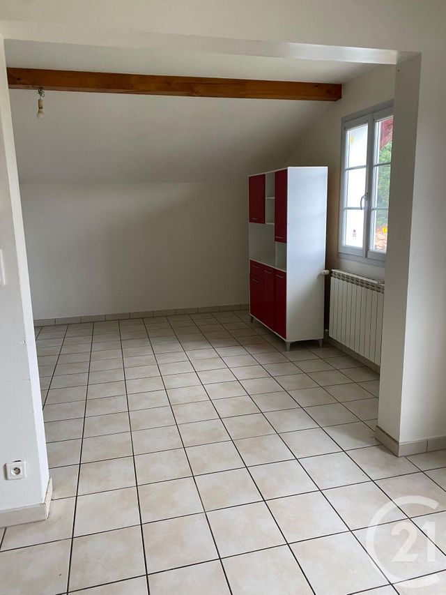 Appartement F3 &agrave; louer - 3 pi&egrave;ces - 105 m2 - Helette - 64 - AQUITAINE